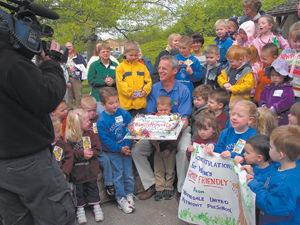    On Tuesday, May 4th the Waynedale United Methodist Preschool presented a cake to Zoo Director Jim Anderson of the Fort Wayne Children’s Zoo for being voted in the top ten of the country’s most friendly zoos.