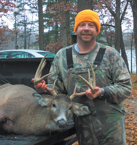 This 10 point, 220 + pounds field dressed was shot by Clay Stark-Waynedale on November 18, 2007 using a handgun. 