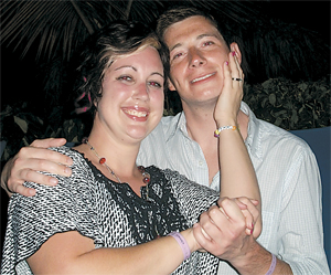 NICOLE BUMPUS AND BENJAMIN SMITH WED