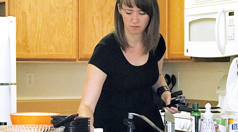 COOKING UP HEALTHY OPTIONS WITH HEALING KITCHEN PROGRAM – The Waynedale