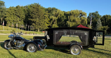 Lindenwood Cemetery Hosts Picnic & Car Show