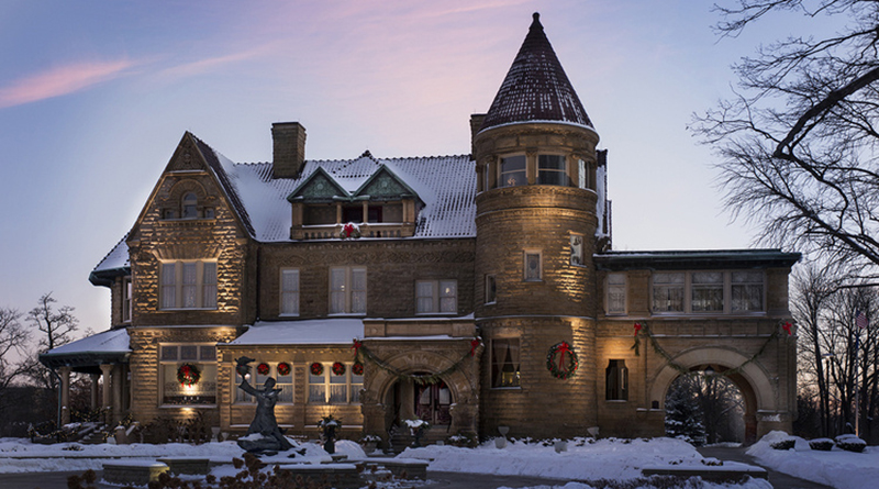 University of Saint Francis Invites All To Christmas At The Castle