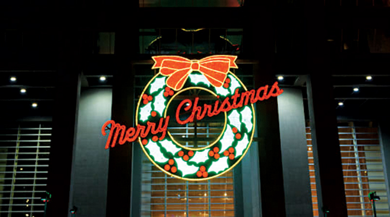 The Holiday Season Kick's Off With Merry Challenge To Visitors & Residents