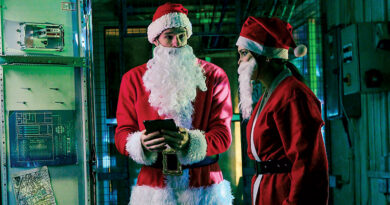 Reviewing Holiday Features: At The Movies With Kasey