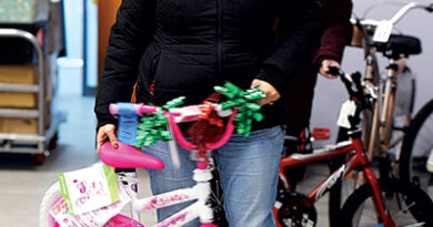 Free Holiday Skating Party Returns: Voice Of The Township